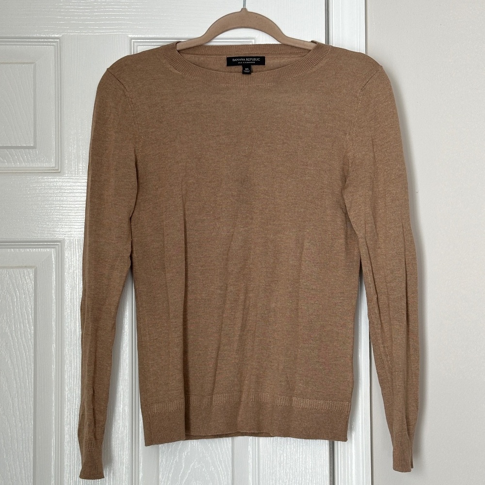 Banana Republic Silk Cashmere Crew Neck Sweater Extra Small Tan Brown Classic